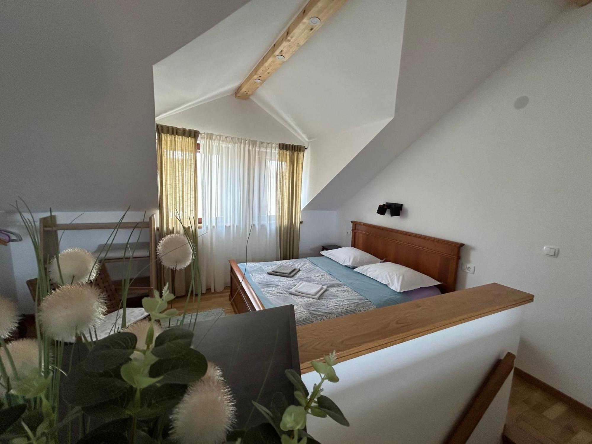 Guesthouse Fjaka สปลิท ภายนอก รูปภาพ
